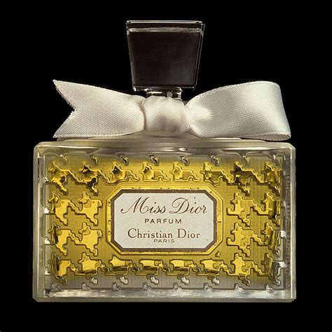 original miss dior bottle.